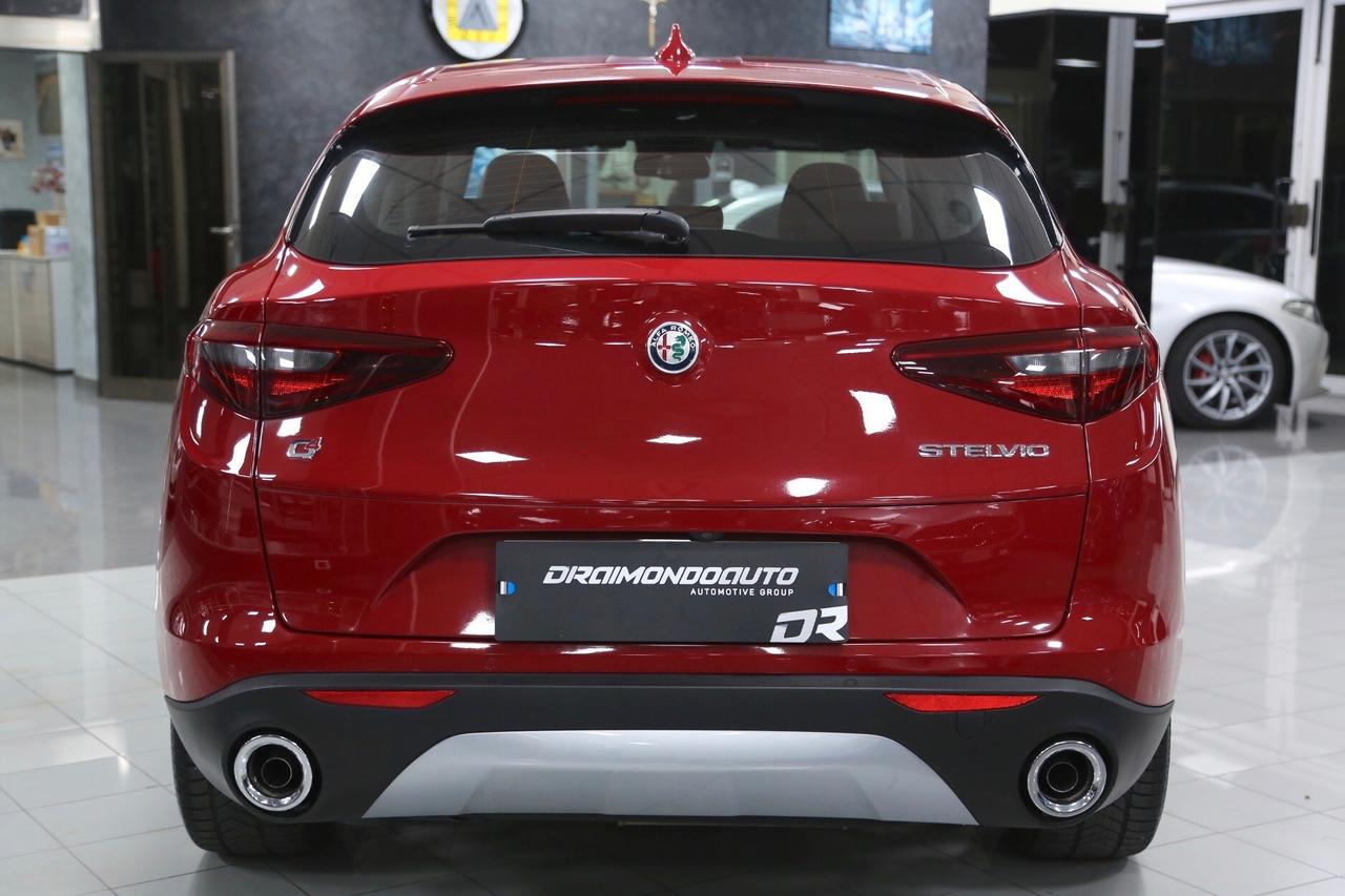 Alfa Romeo Stelvio 2.2 Turbodiesel 210 cv AT8 Q4 Executive