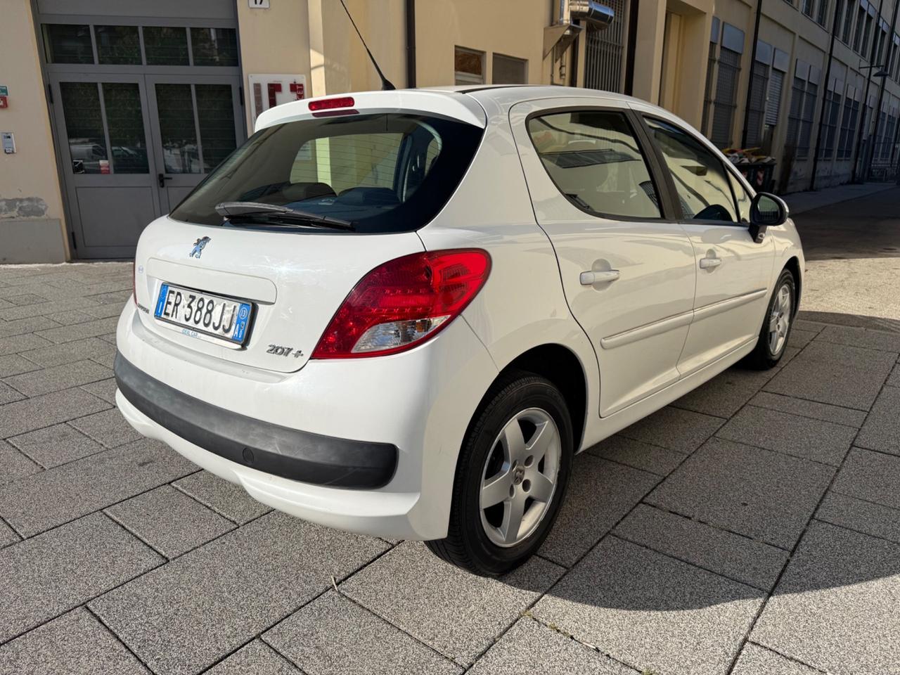 Peugeot 207 Plus 1.4 8V 75CV 5 porte