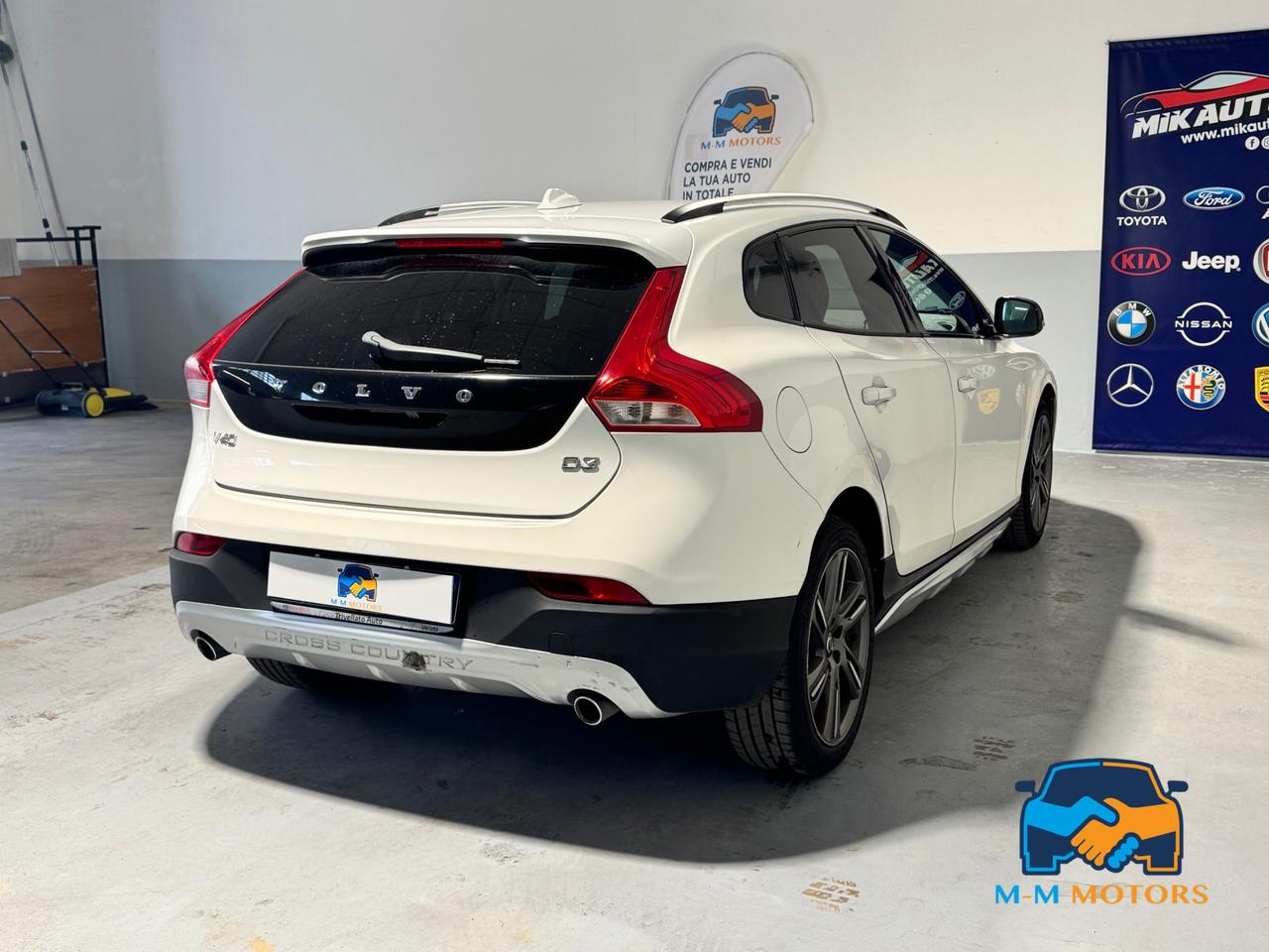 Volvo V40 Cross Country 2.0 d3 Summum s/b-xeno geartronic