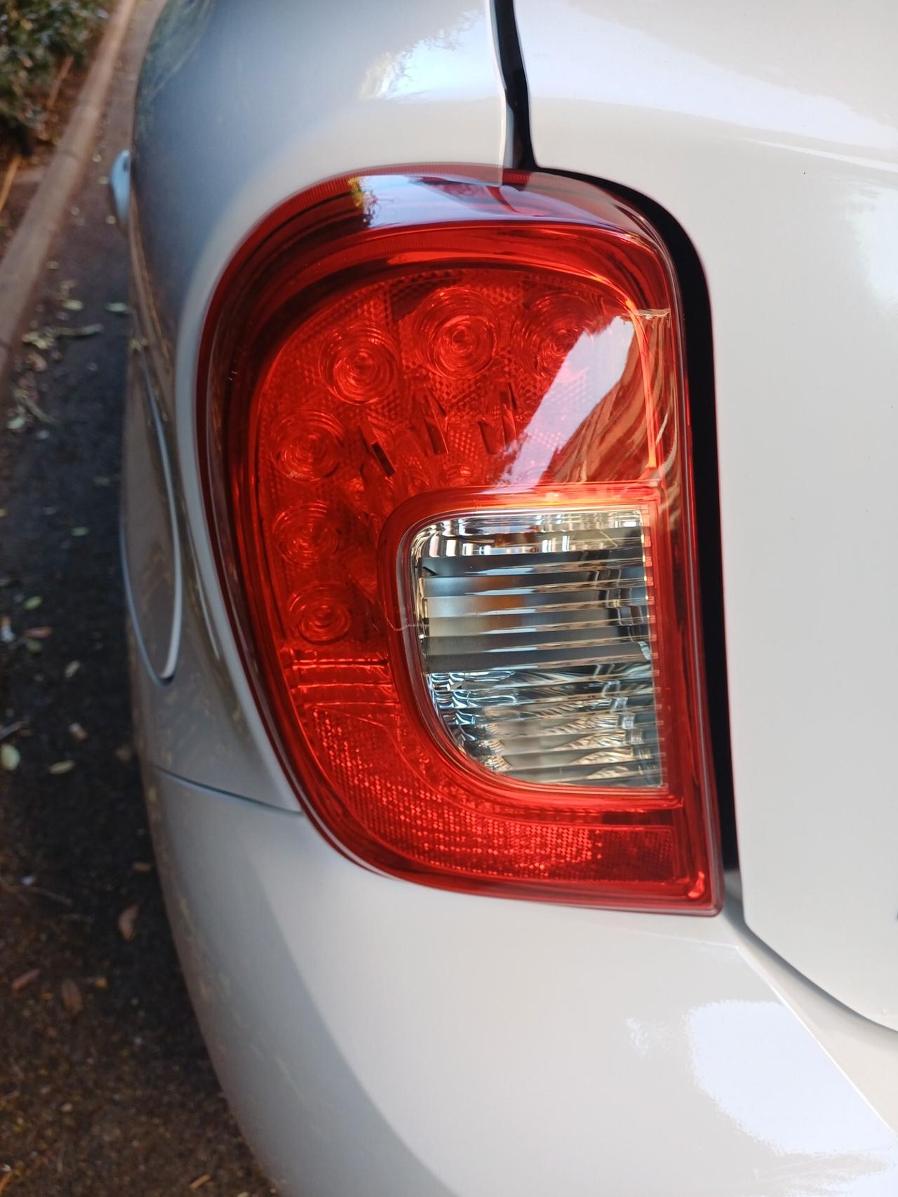 Nissan Micra 1.2 benzina