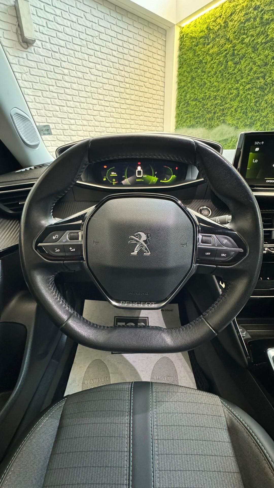 Peugeot 2008 PureTech 100 S&S Allure