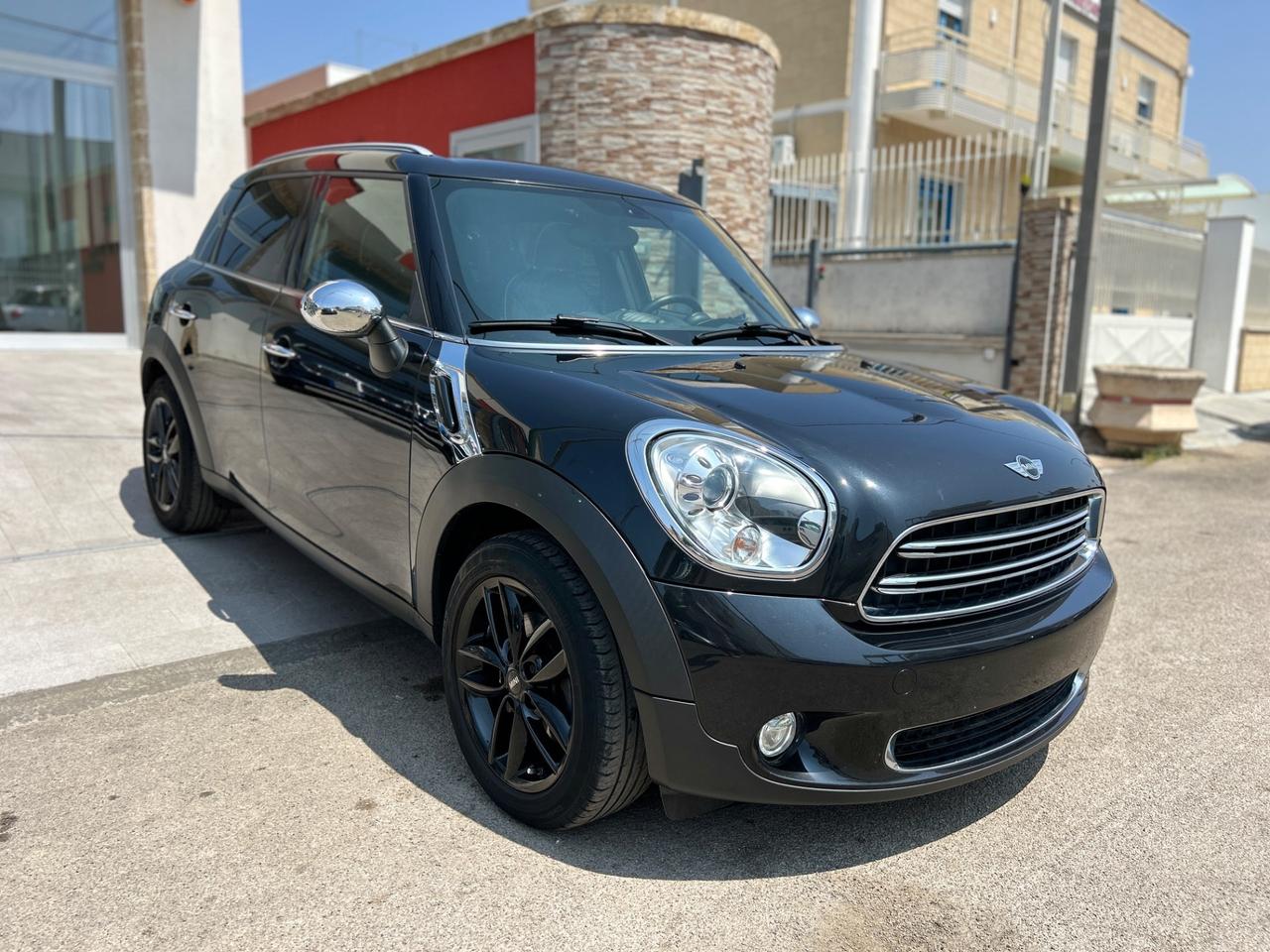 Mini One Countryman 1.6 90 cv-2016-NAVI-PELLE-AMBIENT LIGHT
