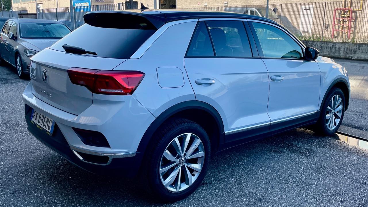 VOLKSWAGEN T-ROC 1.5 TSI ADVANCED BLUEMOTION TECHNOLOGY 150CV - CARPLAY