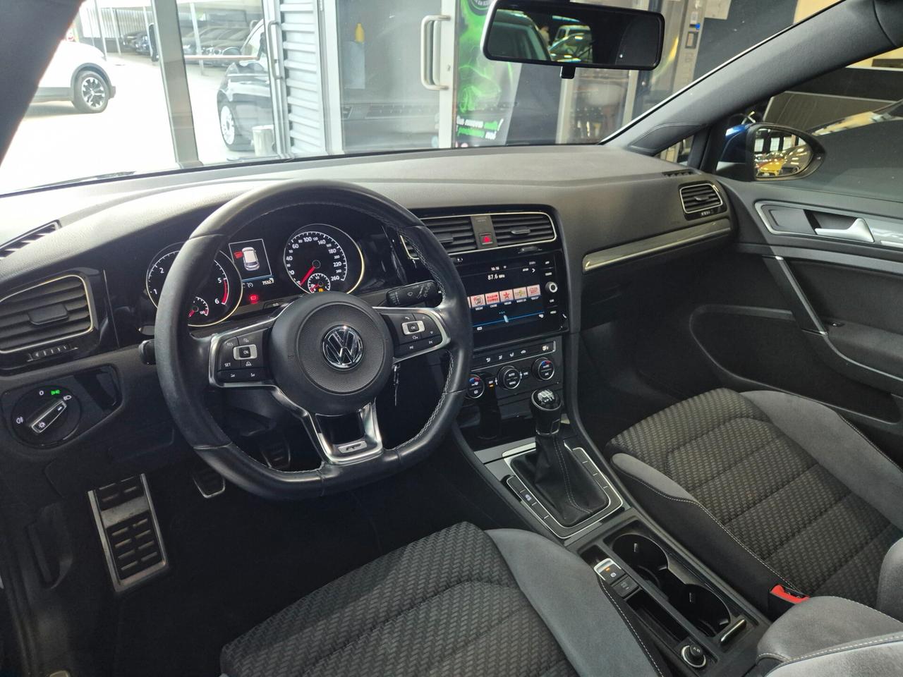 Volkswagen Golf 1.6 TDI 115 CV 5p. Sport R-line