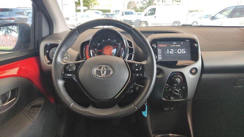 Toyota Aygo 1.0 VVT-i x-play MMT
