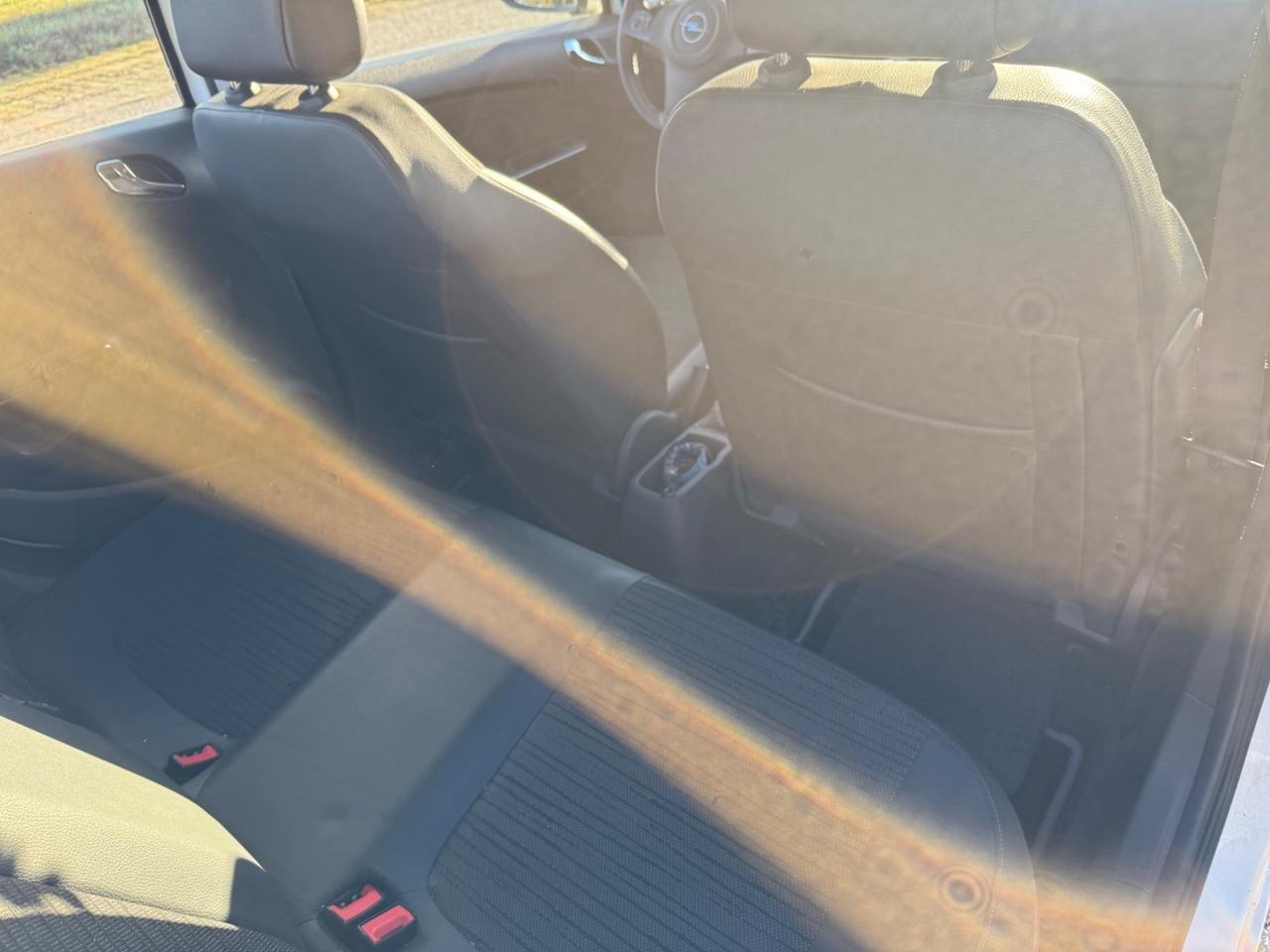 Opel Corsa 1.2 85CV 5 porte GPL-TECH Edition