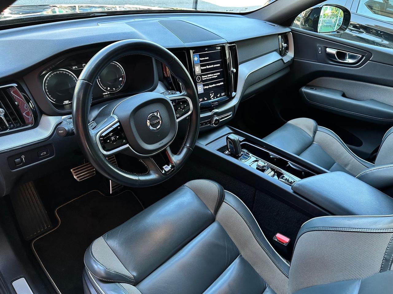 Volvo XC 60 R Design 2.0 B4 MHEV #6137