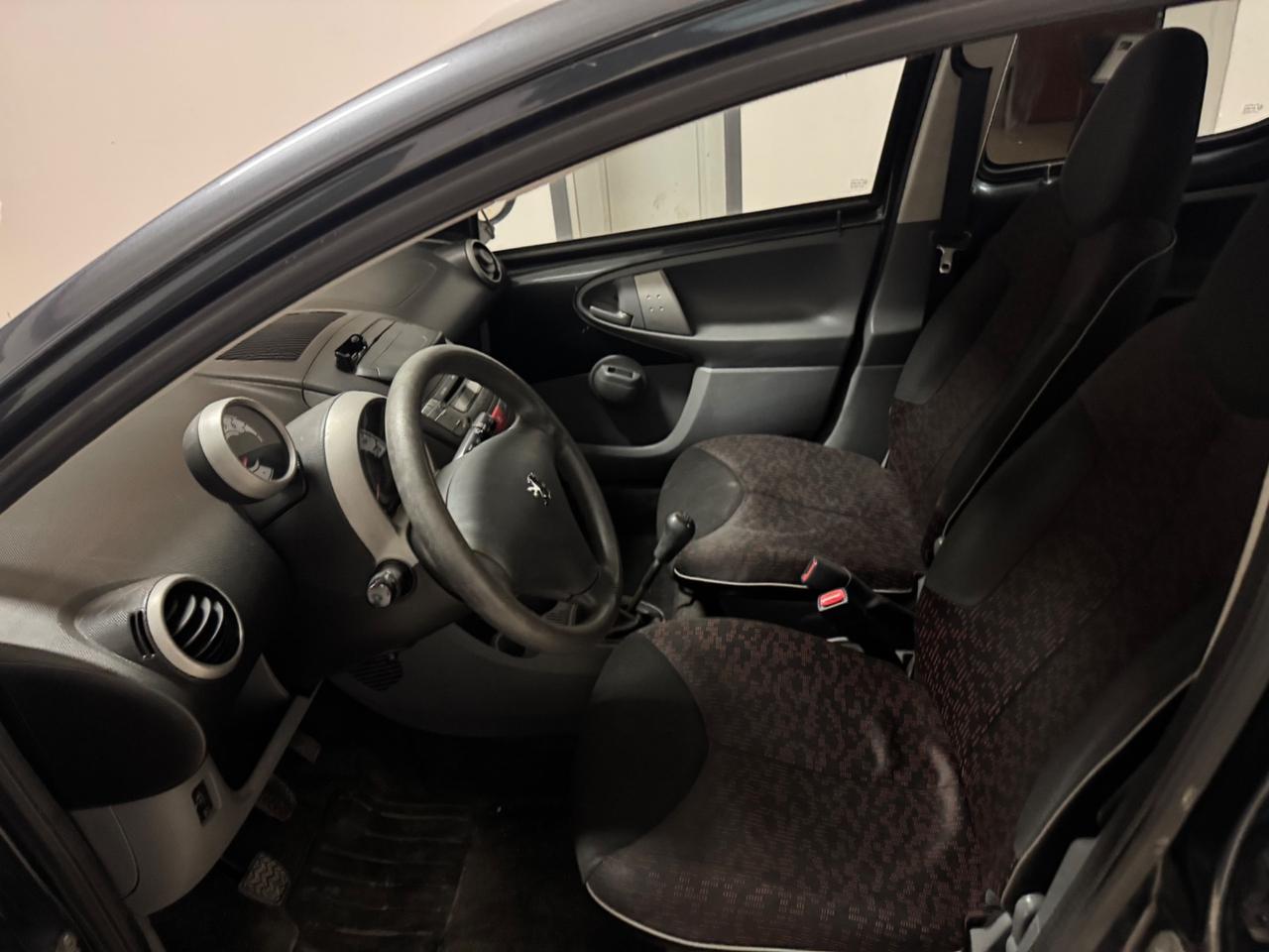 Peugeot 107 1.0 68CV 5p. Sweet Years