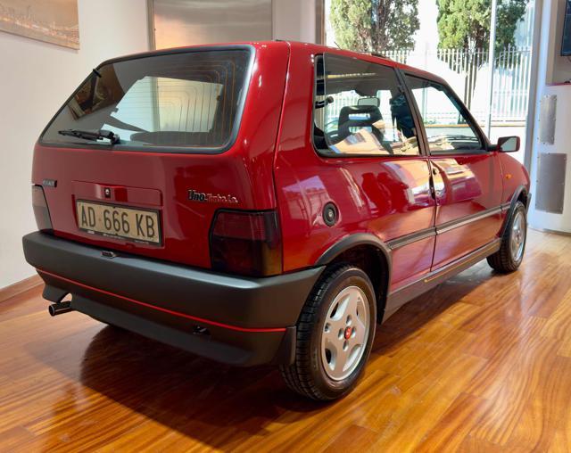 FIAT Uno turbo i.e. cat 3 porte Europa