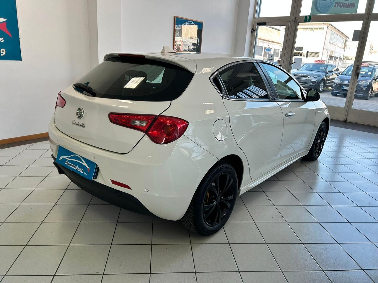 Alfa Romeo Giulietta 1.6 JTDm-2 2013