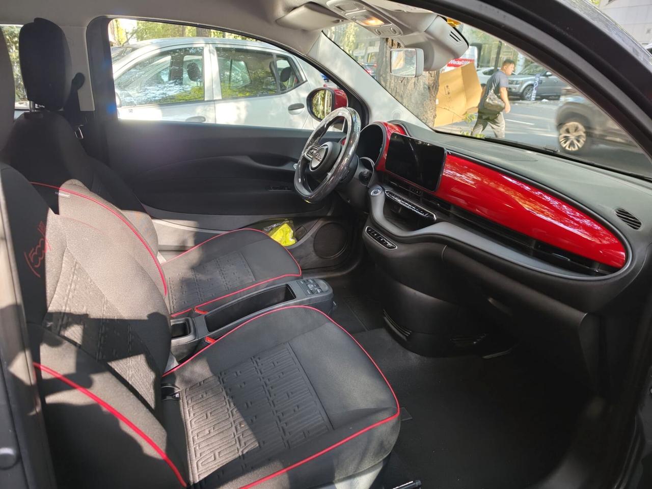 Fiat 500 500e Berlina 23,8 kWh Red