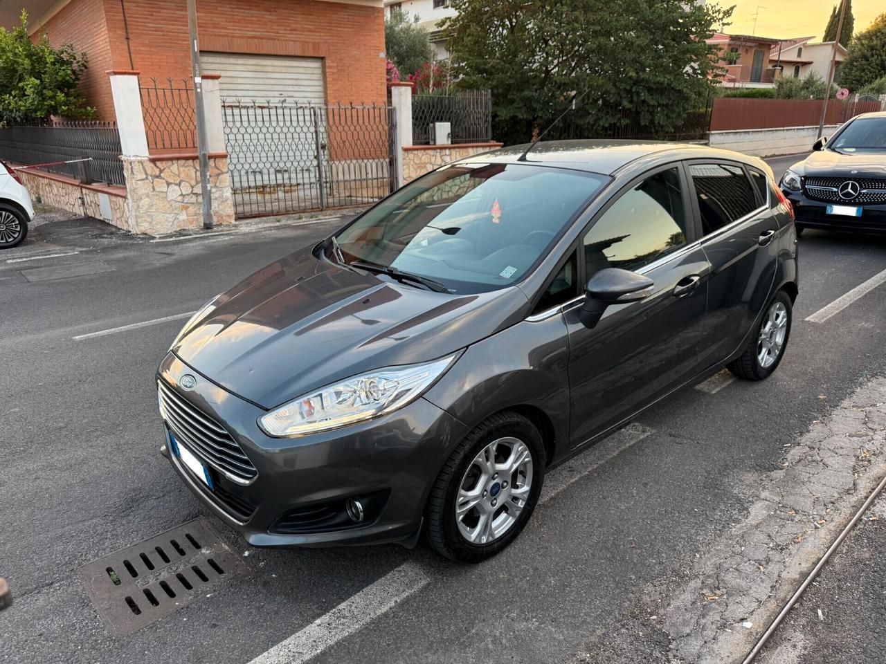 Ford Fiesta 1.5 TDCi Euro6B - Tutto incluso - Finanziabile - Superprezzo