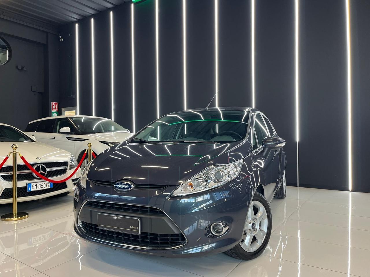Ford Fiesta 1.4 TDCi 5p. Titanium OK NEOPATENTATI
