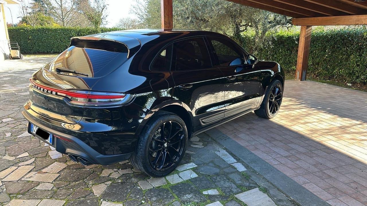 Porsche Macan 2.0 265cv - TETTO - SCARICO TASTO