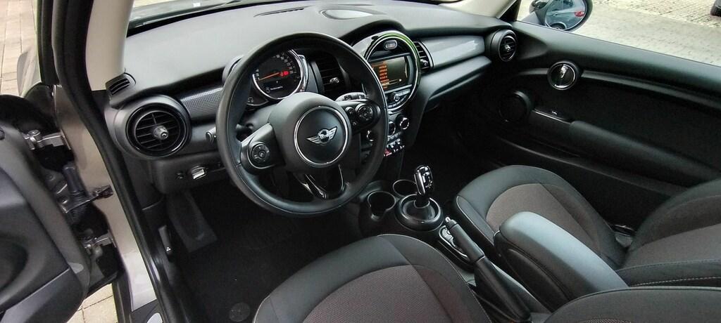 Mini Cooper D 1.5 D Cooper D Business XL DCT