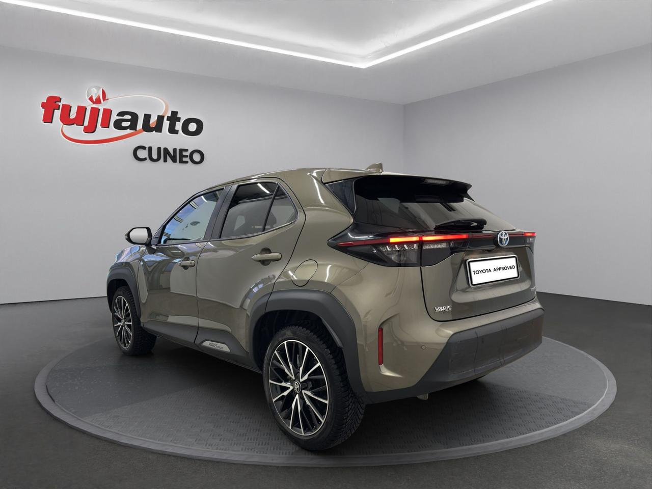 Toyota Yaris Cross 1.5h Lounge fwd 116cv e-cvt