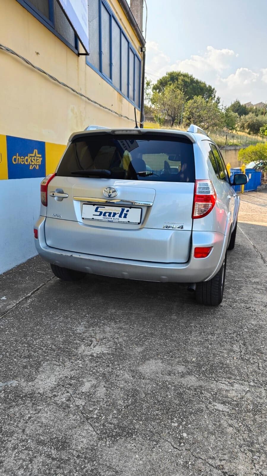 Toyota RAV 4 RAV4 Crossover 2.2 D-4D 150 CV DPF Exclusive