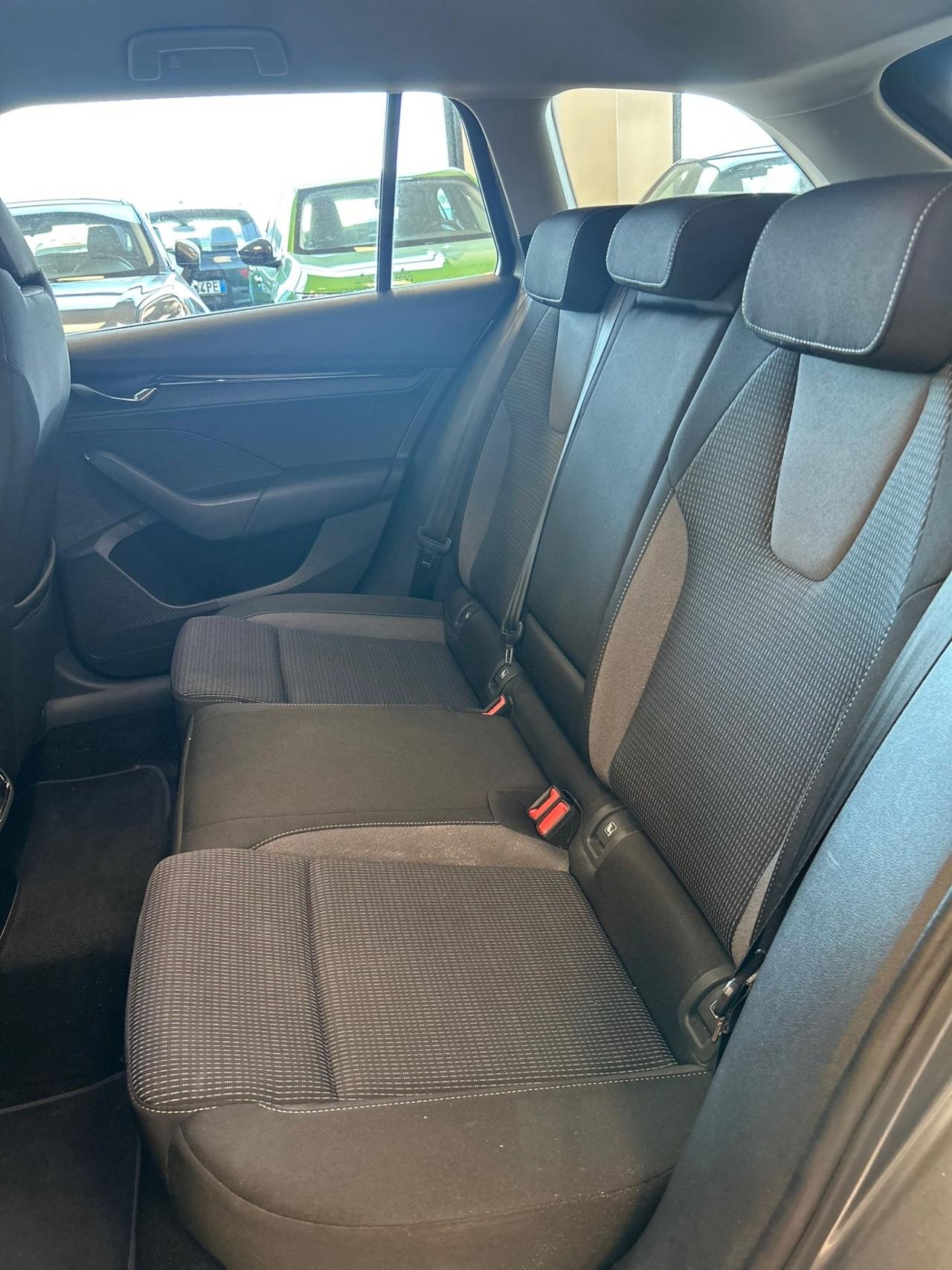 Octavia 2.0 TDI EVO SCR DSG Wagon Executive