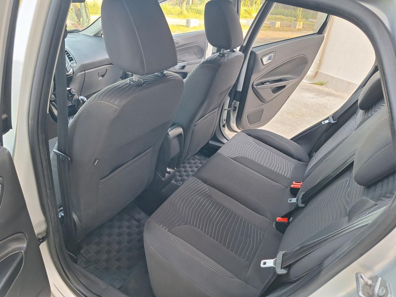 Ford Fiesta 1.5 TDCi 75CV 5 p NAVI Titanium