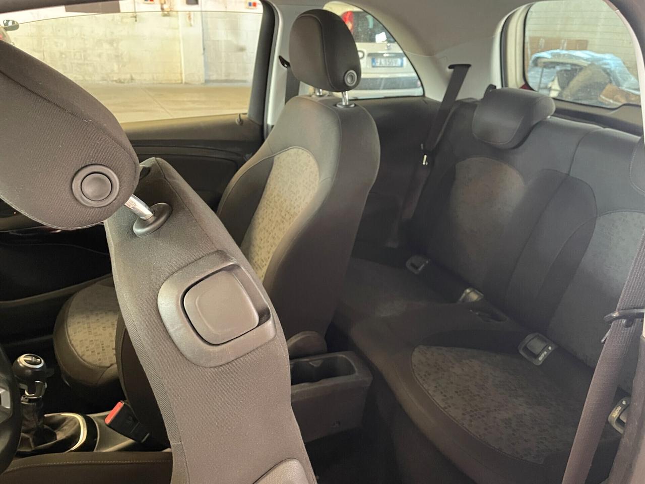 Opel Adam Rocks 1.2 70 CV Air