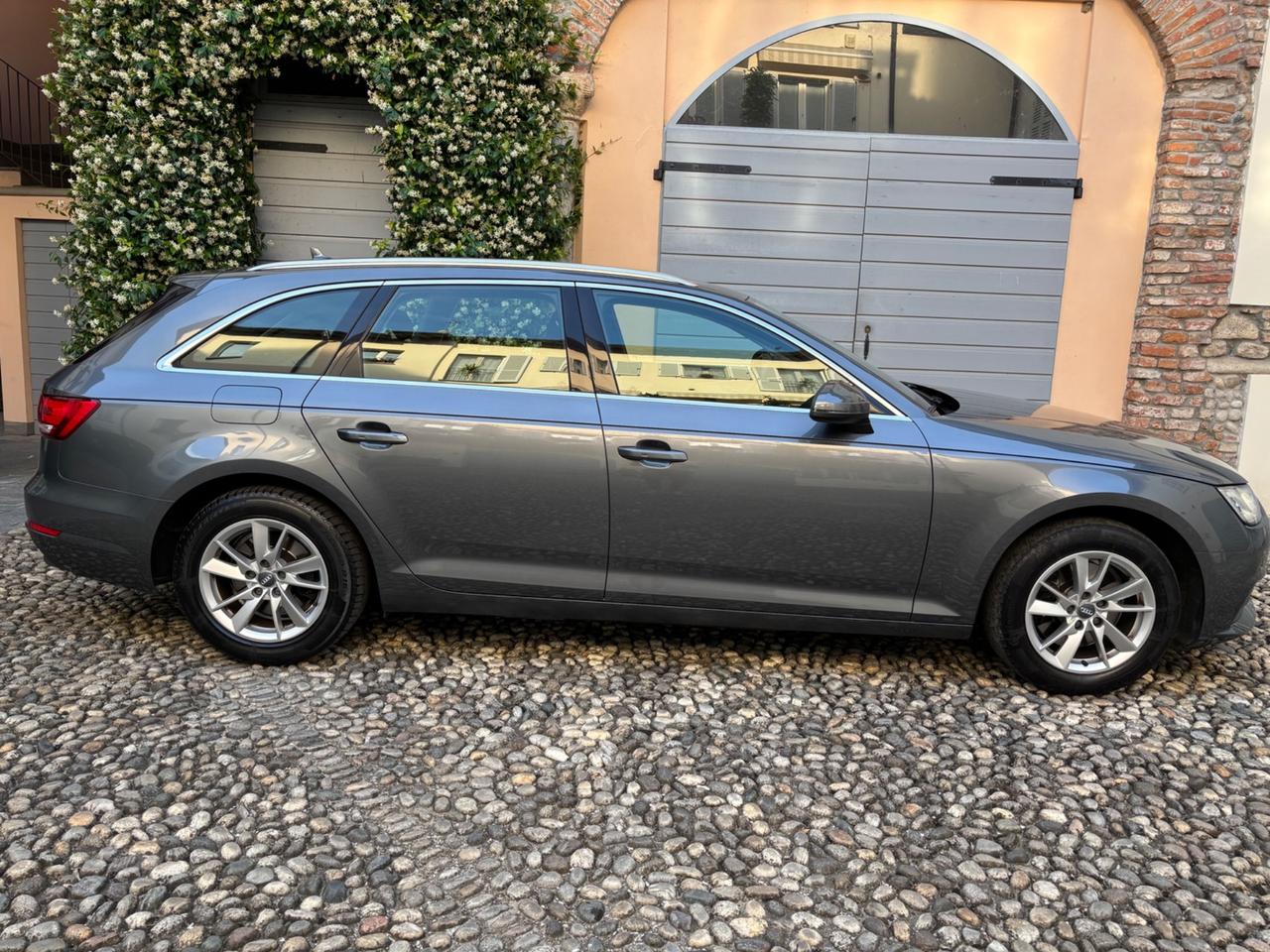 Audi A4 Avant 2.0 TDI 150 CV Business Sport