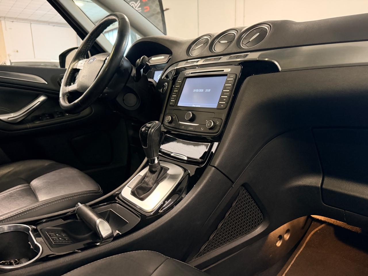 Ford S-Max 2.0 TDCi 140CV Powershift 7 posti Business Nav