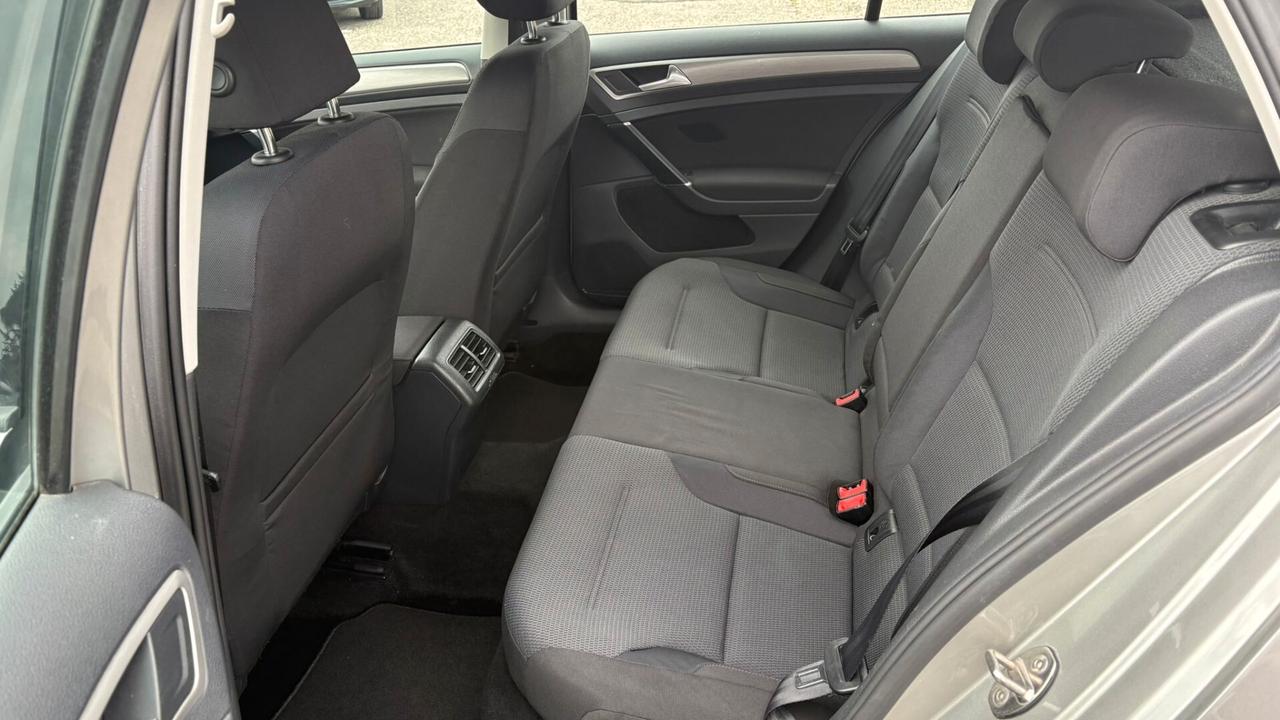 Volkswagen Golf Business 1.6 TDI DSG 5p. Comfortline BlueMotion Tech.