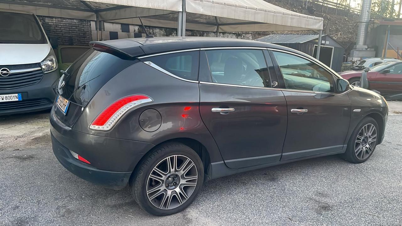 Lancia Delta 2.0 MJT DPF Gold