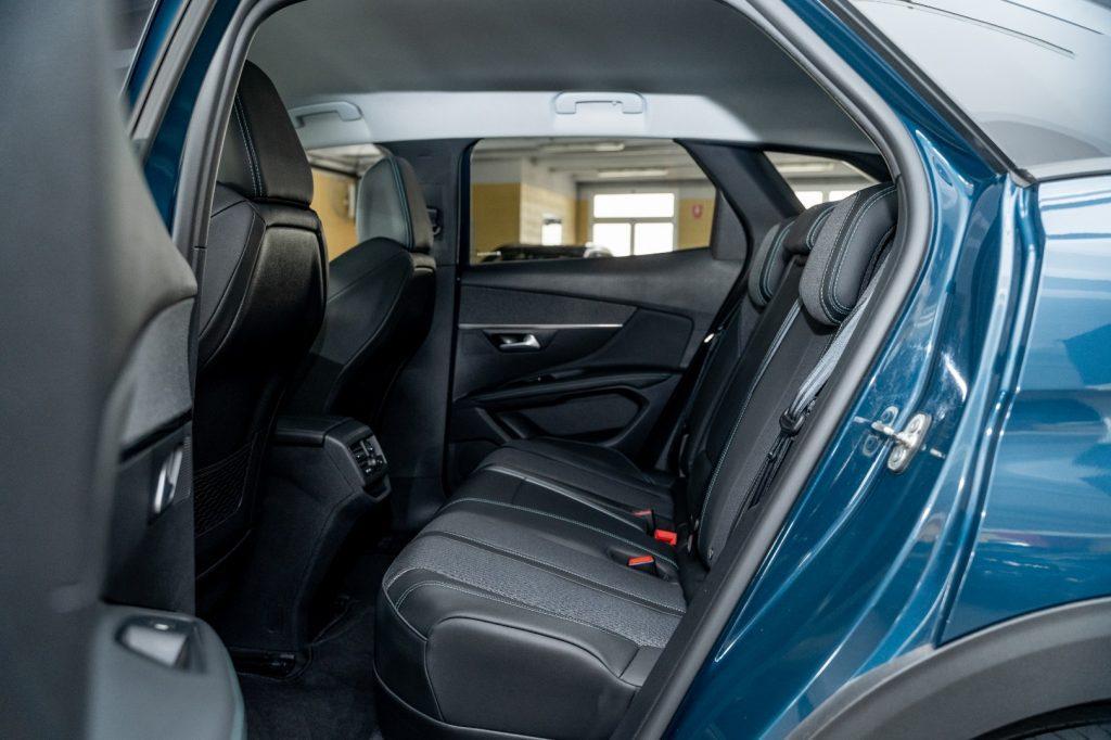 PEUGEOT 3008 1.6 Hybrid phev 225cv e-EAT8 Allure