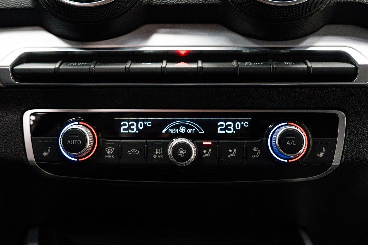 Audi Q2 30 TFSI Business