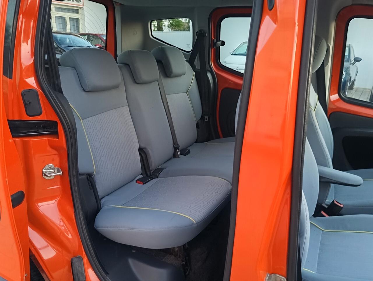 Peugeot Bipper 1.4 HDi 70CV Furgone Classe 2
