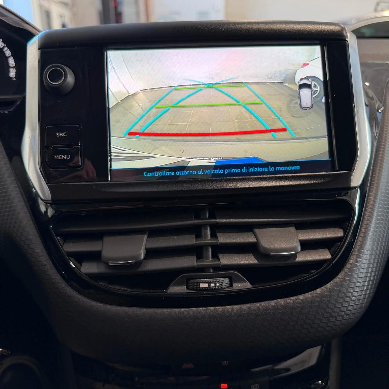 Peugeot 208 1.2 benzina NEOPATENTATI CERCHI IN LEGA+FULL