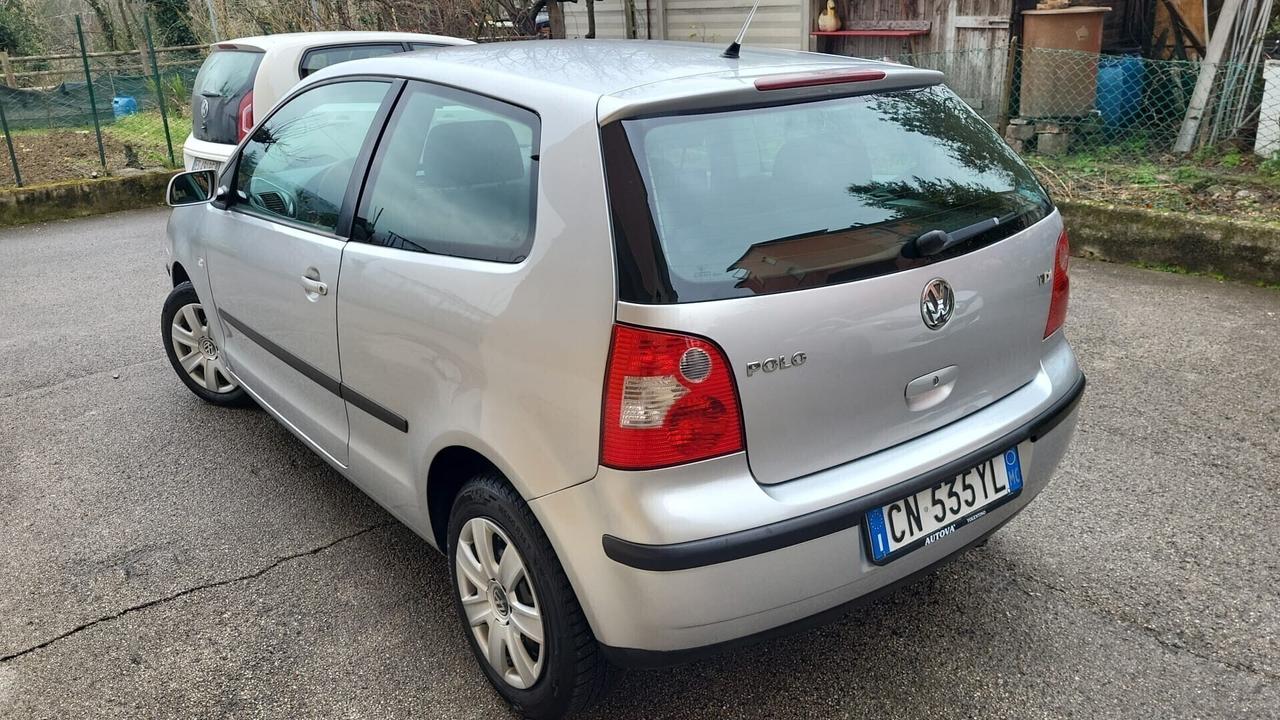 VOLKSWAGEN POLO 1,4 TDI-UNICO PROPRIET-CINTA NUOVA