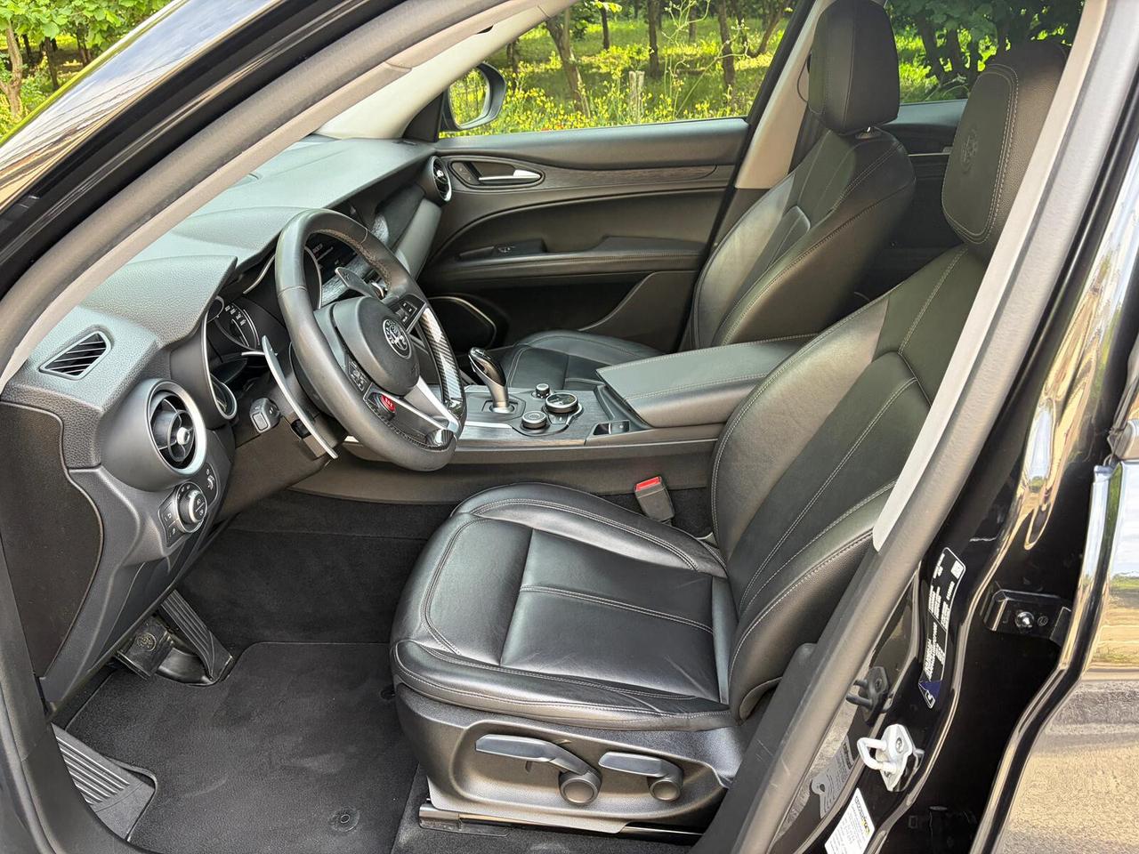 Alfa Romeo Stelvio 2.2 Turbodiesel 160CV AT8 RWD Sport-Tech
