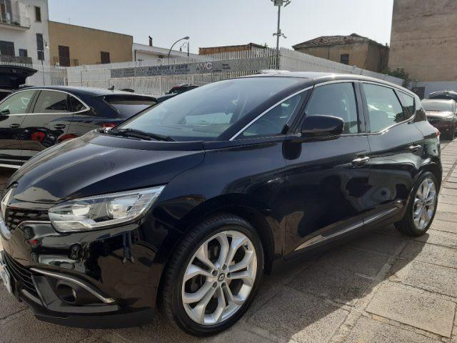RENAULT Scenic Scénic Blue dCi 120 CV EDC Initiale Paris