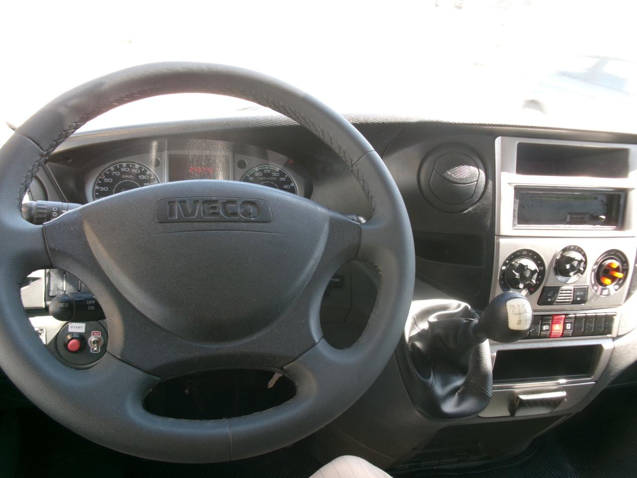 Iveco Daily 35C15 3000 150CV DOP CABINA 7POSTI RIBALTABILE TRILATERALE