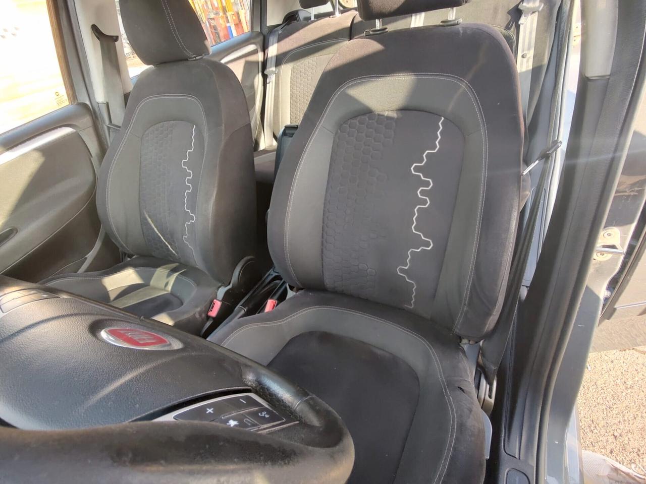 Fiat Punto 1.4 8V GPL EASYPOWER LOUNGE 57kw, OK NEOPATENTATI, GARANZIA L.12 MESI