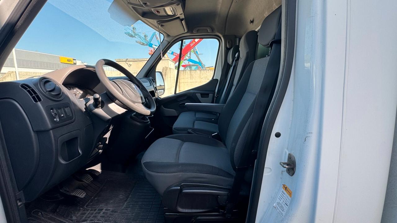 Renault Master Box - 2016