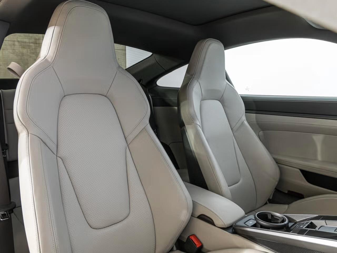 Porsche 911 Carrera 4S