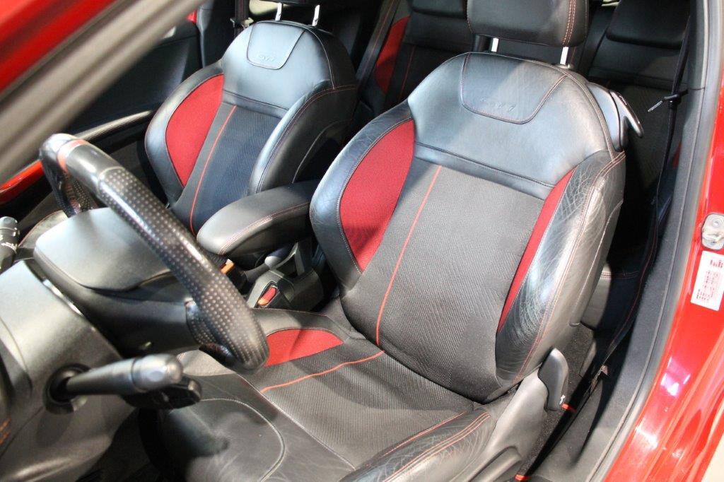 Peugeot 208 1.6 THP 200 CV 3 porte GTi