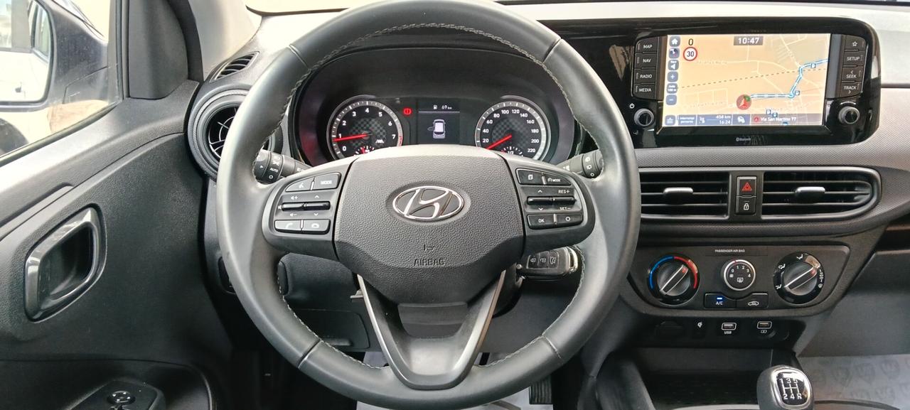 HYUNDAI I10 1.0 BENZ-NAVI-PREZZO PROMO!