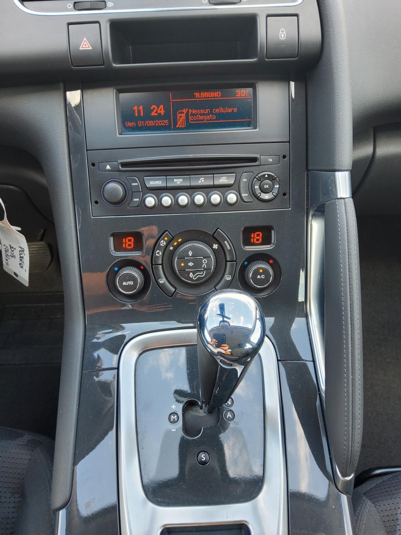Peugeot 3008 1.6 e-HDi 112CV cambio robotizzato Stop&Start Allure
