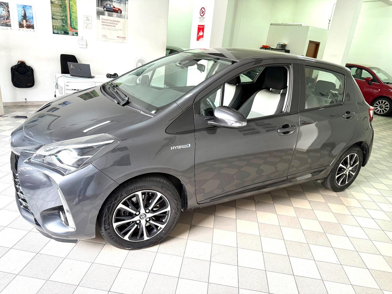 Toyota Yaris 1.5 Hybrid 5 porte Active