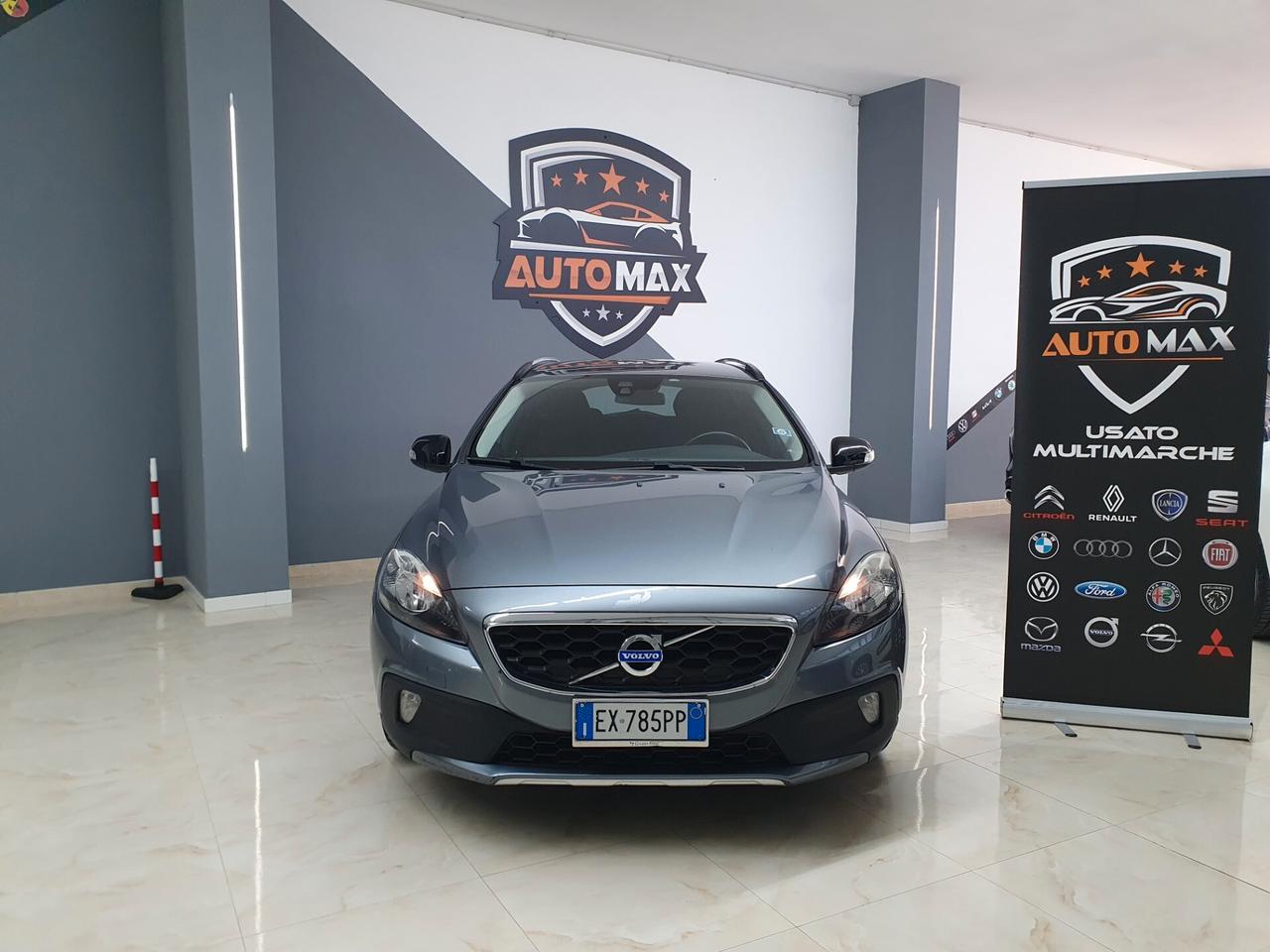 Volvo V40 Cross Country D2 1.6 115cv Momentum 2015