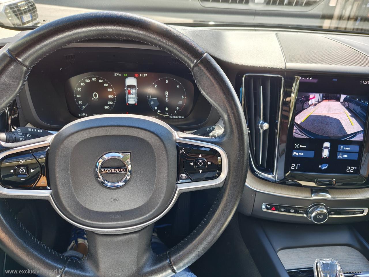 VOLVO XC60 B5