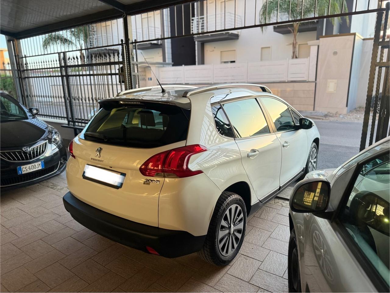 Peugeot 2008 PureTech 82 ETG5 S&S Allure
