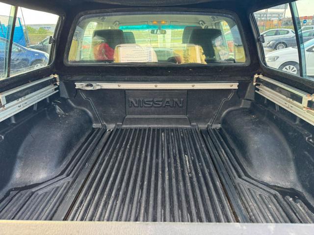 NISSAN Navara 2.5 dCi 4 porte Double Cab LE