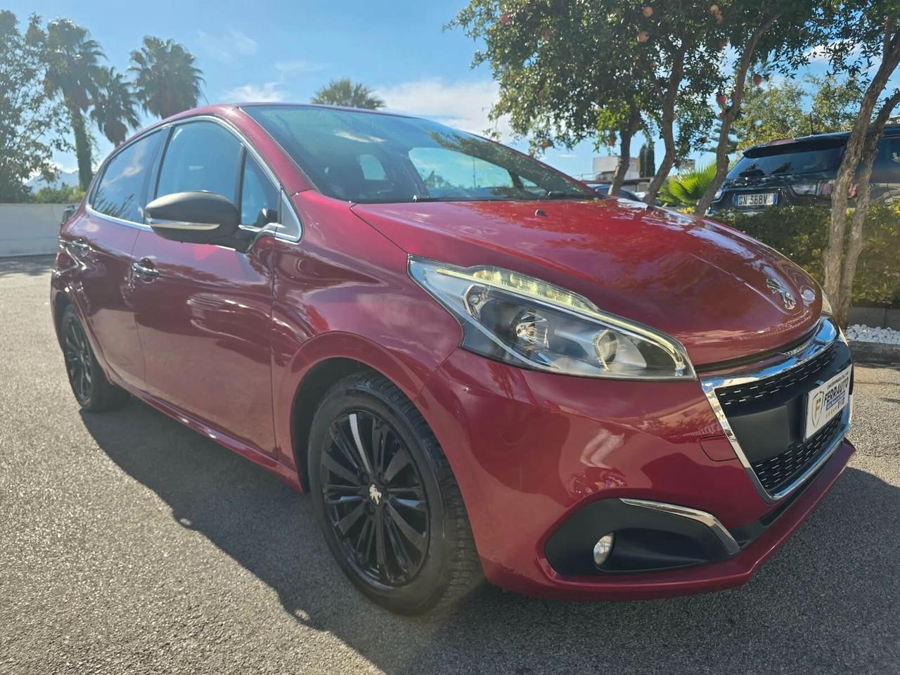 Peugeot 208 BlueHDi 75 5 porte Allure