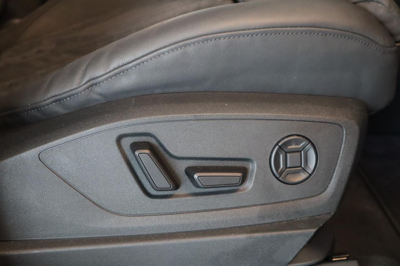 E Tron 55 408CV QUATTRO HUD 20"