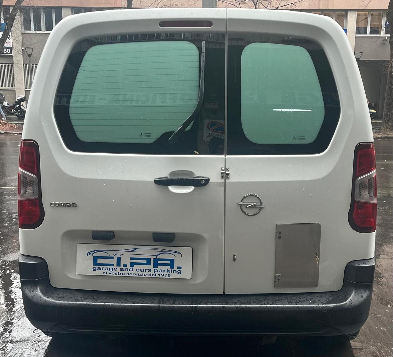 Opel Combo Cargo 1.6 Diesel PC 650kg